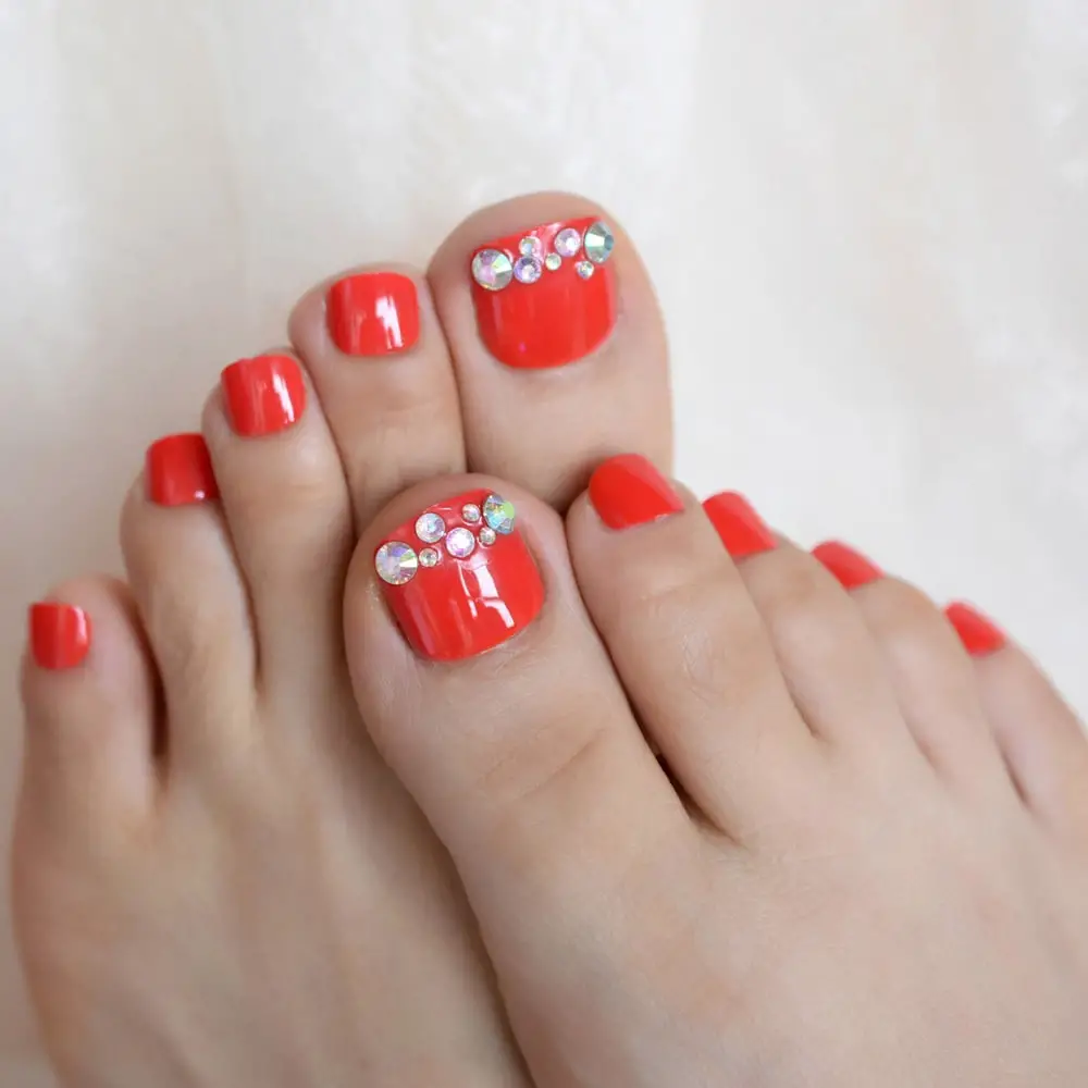 Acrylic Toenails: Everything About Fake Nails On Toes