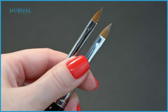 how to clean acrylic nail brushes
